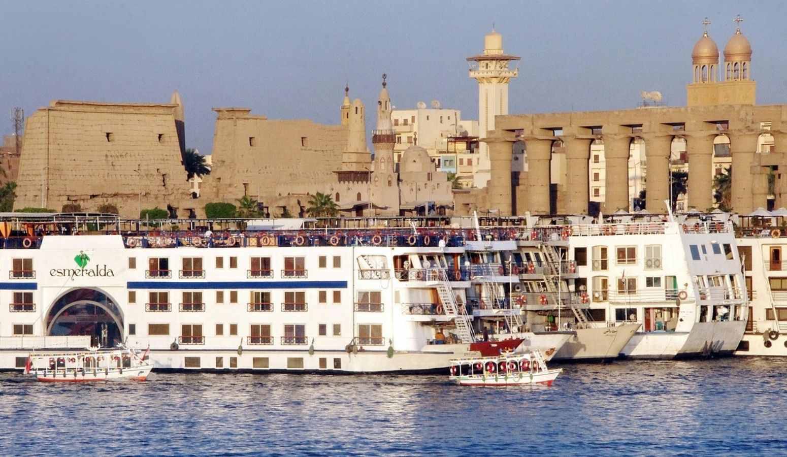 viaje-egipto-en-familia-crucero-nilo-playas-piramides
